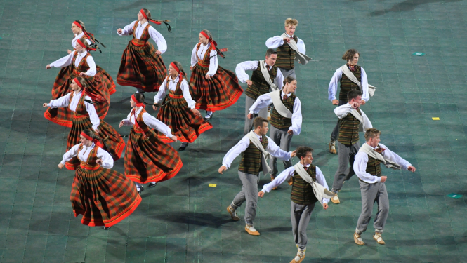 Dziesmu un deju svētki