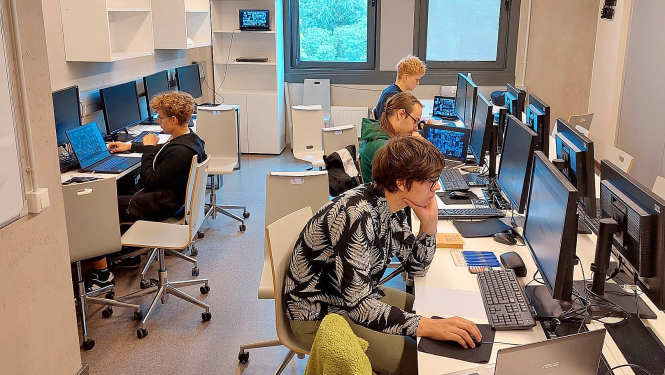 Starptautiskās ģeogrāfijas olimpiādes 2021 Latvijas delegācija.