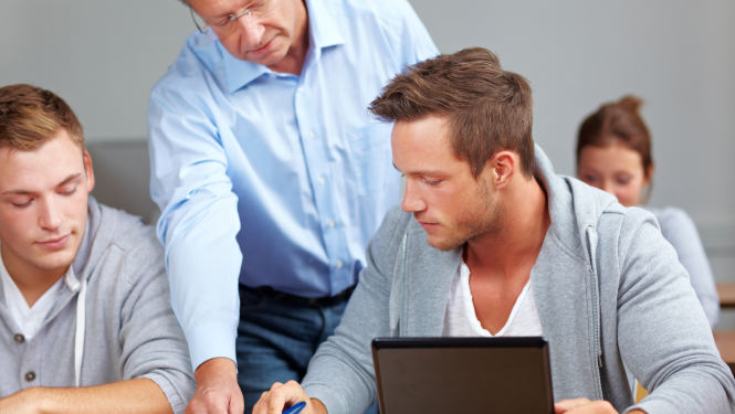 Darbs ar jaunatni, interešu izglītība telpās 