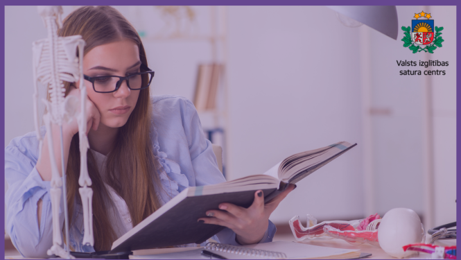 Ilustratīvs attēls - meitene lasa grāmatu. VISC logo.