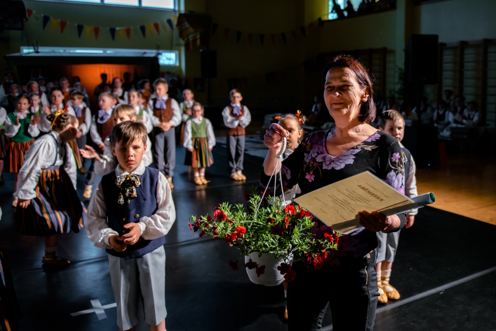 Limbažu novada bērnu un jauniešu deju kolektīvu sadancis – “Uz tirgu”