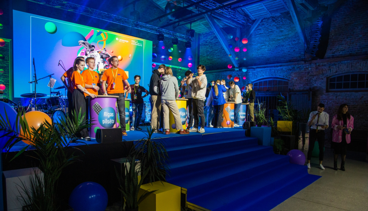 Konkurss "FIZMIX Eksperiments"